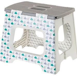 Foldable Step Stool with Geometric Pattern